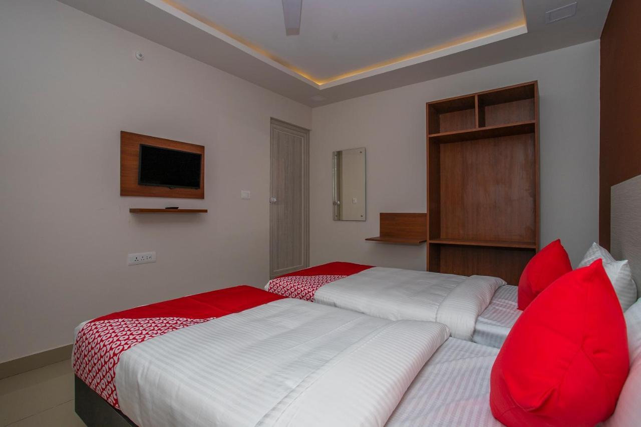 Hotel O Varcity Phi Premium Pavilion ,Above Hdfc Bank ,Near Anjaneya Temple Madiwala, Hosur Main R Bangalore Exterior photo